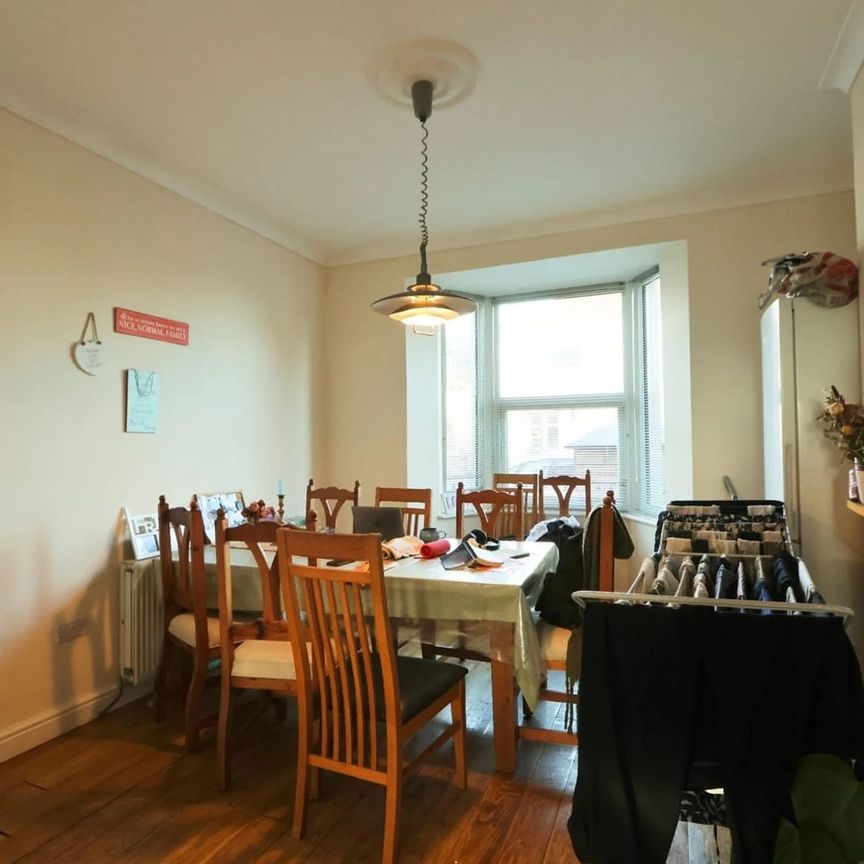 8 Bed Terraced House, Beauley Road, BS3 - Photo 1