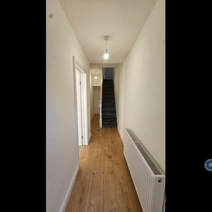 4 bedroom terraced house to rent - Photo 1