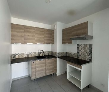 Location Appartement 2 pièces 46m² ISTRES 13800 - Photo 6