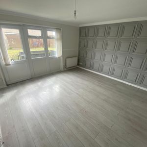 1 bed flat to rent in Mardale Walk, Redcar, Redcar and Cleveland, TS10 - Photo 2