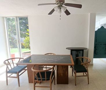 Casa en renta estilo mexicano para habitación u oficina en Villas L... - Photo 2