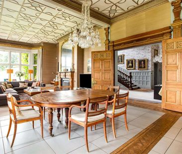 An exquisite Grade II-listed Victorian country house situated within impressive parkland and gardens, close to the river Severn - Photo 4