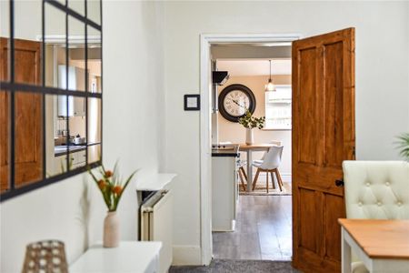 2 bedroom terraced house to rent - Photo 4