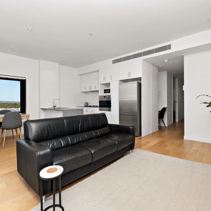 Fully Furnished One-Bedroom Apartment with Stunning Hills Views. - Photo 1