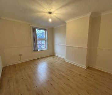 St. Hildas Place, Cross Green, LS9 - Photo 2