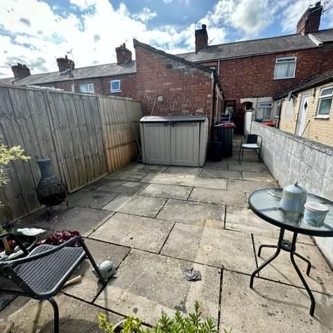 2 bedroom house to rent - Photo 1