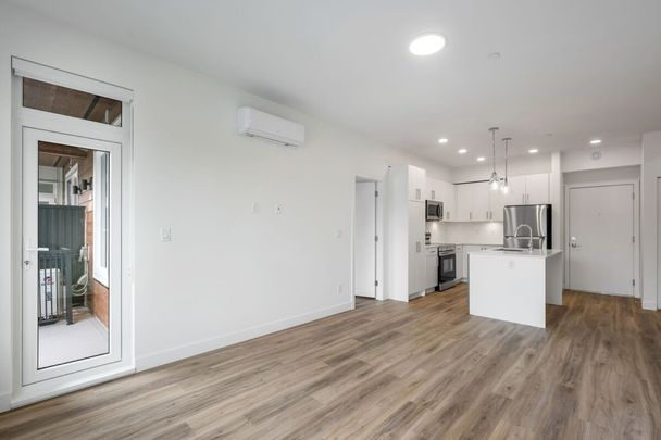 Brand New Condo in Sterling at Bell Centre B – First Month Free! - Photo 1