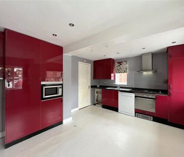 3 bedroom semi-detached house to rent - Photo 4