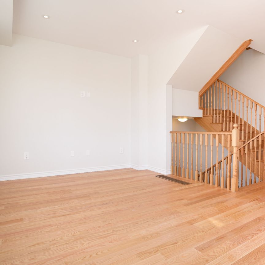 For Lease - 1260 National Valley Drive, Mississauga, Ontario - Photo 1