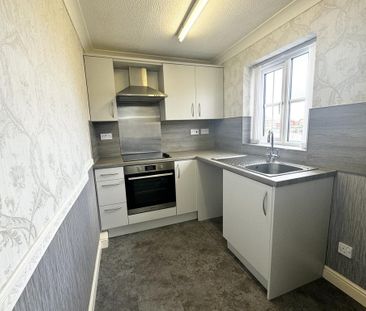 2 bedroom terraced house to rent - Photo 6