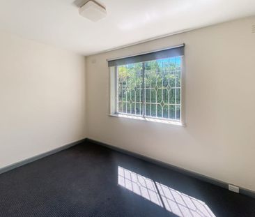 3/10 Bayswater Road, Kensington VIC 3031 - Photo 3