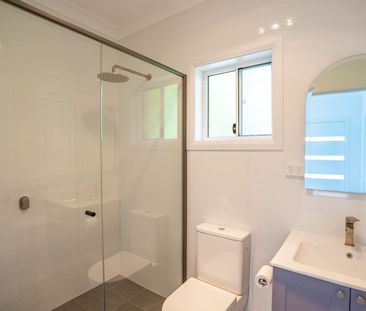 A/33 Dudley Road, Charlestown NSW 2290 - Villa For Rent | Domain - Photo 5