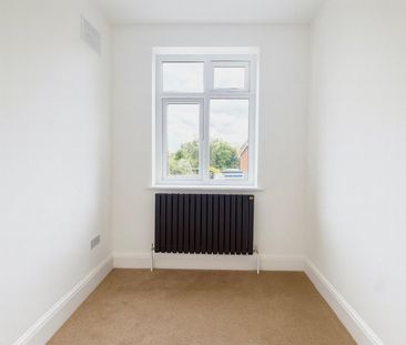 4 bedroom House To Let Total Size: 1217 SQ FT - Photo 2