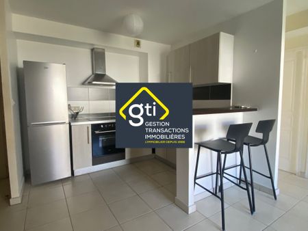 Location Appartement 3 pièces 61m² ST DENIS 97400 - Photo 3