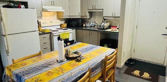 3 ½ à louer (DÉCEMBRE) tout inclus - Photo 2