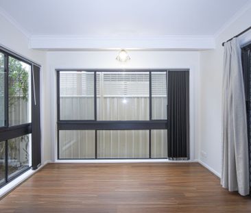 Unit 1/51 Stanley Street - Photo 2