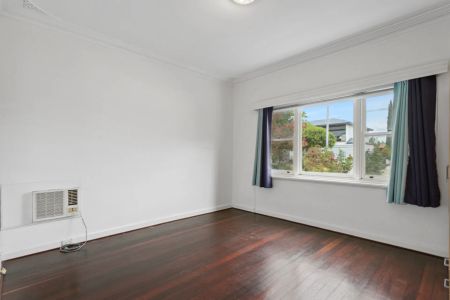 31 Bradley Street, Yokine. - Photo 5