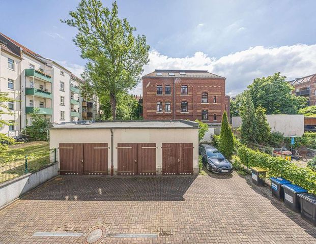 frisch renoviert I Balkon I Tageslichtbad mit Dusche I geräumige Küche mit Einbauküche I Aufzug - Foto 1