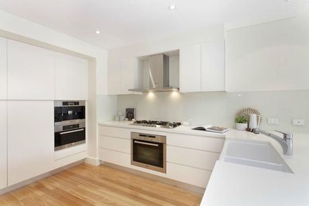 74 Hayberry Street CROWS NEST NSW 2065 - Photo 3