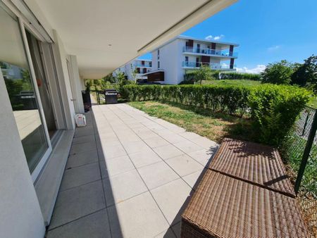 For rent – Beautiful 2.5 room apartment with garden and lake view in Mont-sur-Lausanne - Photo 3