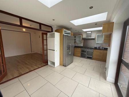 4 bedroom house to rent - Photo 4