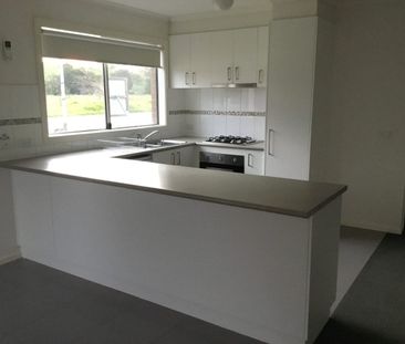 TWO BEDROOM UNIT! - Photo 1