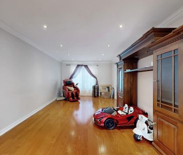 For Lease - 73 Highglen Avenue, Markham, Ontario - Photo 5