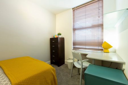 Archery Terrace, Hyde Park, Leeds - Photo 5