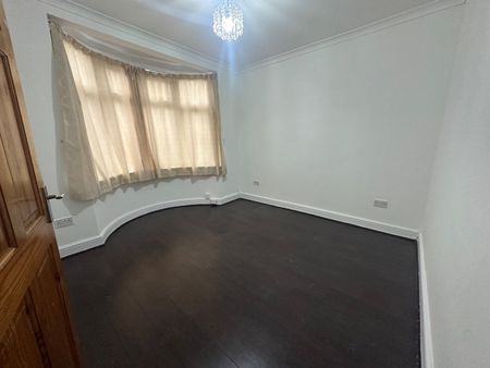 3 Bed Terraced House, Woodlands Road, E17 - Photo 5