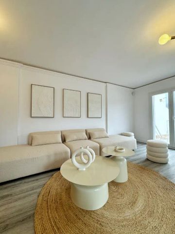 Dúplex de alquiler en Avenida de Andalucia, 12, Benahavís pueblo - Photo 2
