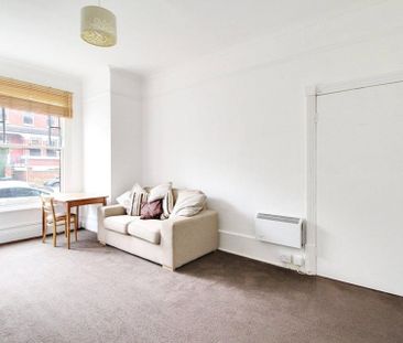 Ground floor flat to Rent - Photo 6