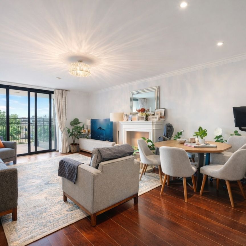 2 Bed Flat, Point West, SW7 - Photo 1
