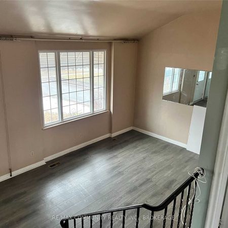 For Lease - 3238 Lawrence Avenue, Toronto, Ontario - Photo 4