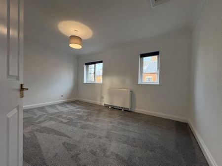 Lloyd Court, Portway - Photo 2