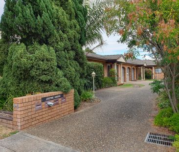 TIDY & CLEAN 2 BEDROOM VILLA FOR RENT - Photo 2