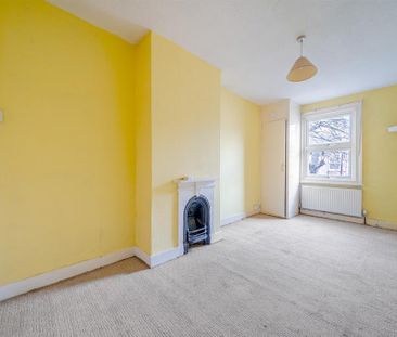 3 bedroom detached house to rent - Photo 2