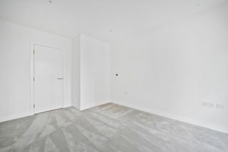 2 bedroom flat in Anax Street - Photo 4