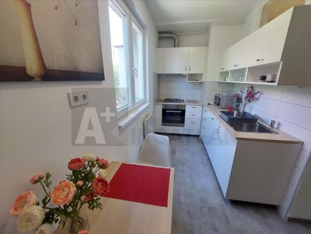Kiadó felújított lakás - Szeged - Fotó 5