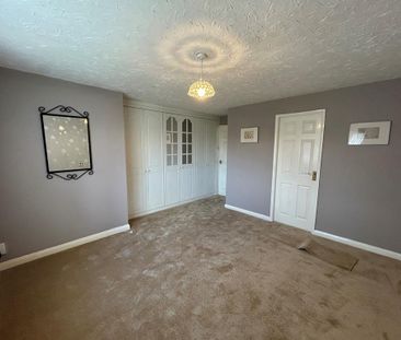 4 bedroom detached house to rent - Photo 4