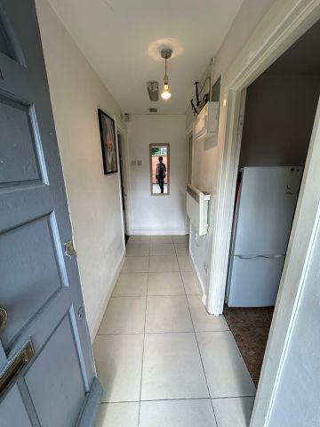 Studio Flat, East Acton Lane, W3 - Photo 5