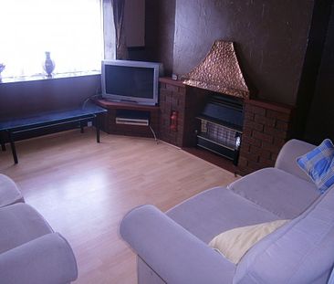 3 Bed House to Let - Nr. Bradford Uni - Photo 3