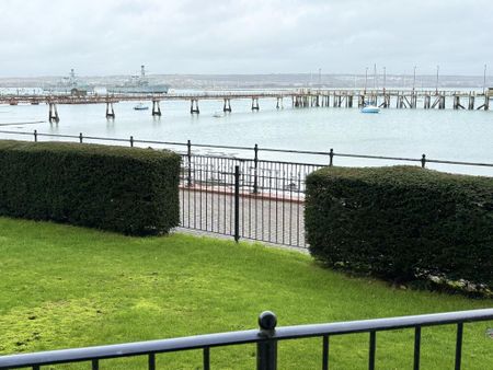 2 bedroom ground floor flat to rent - Photo 5