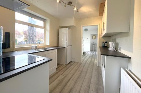 3 bedroom semi-detached house to rent - Photo 5