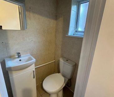 House share to rent - Photo 3