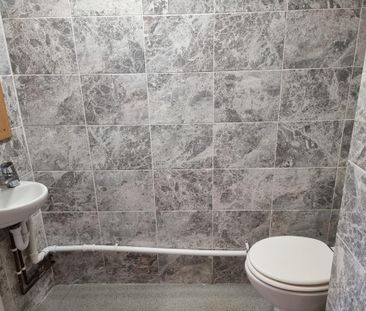 1 bedroom house to rent - Photo 2