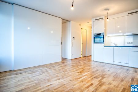 Hofseitiger 2-Zimmer-Wohntraum direkt an der Lände - Foto 2
