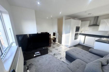 2 bedroom townhouse to rent - Photo 2