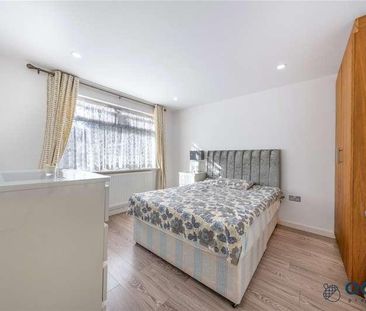 Coles Green Road, London, NW2 - Photo 2