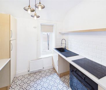 1 bedroom penthouse to rent - Photo 5