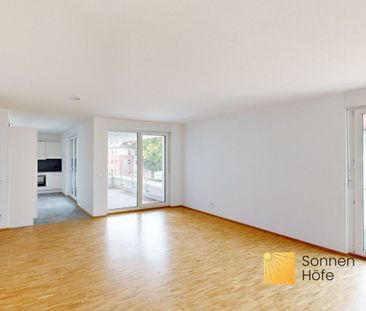 Gemütliche 3-Zimmer-Wohnung mit moderner Einbauküche und Loggia - Photo 4